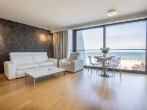 VacationClub - Marine Hotel***** Apartment 221, Kołobrzeg